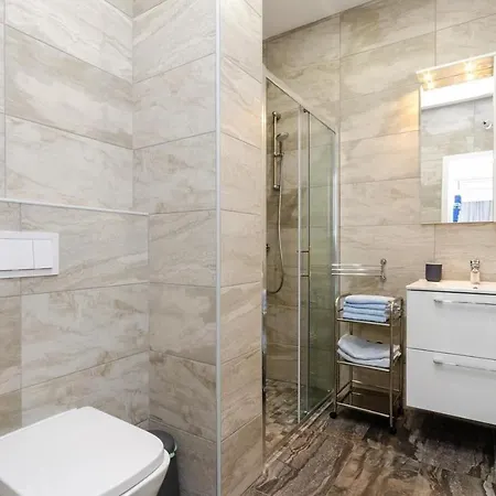 Apartment In 39068