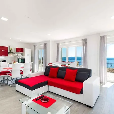 In 39068 Apartment *